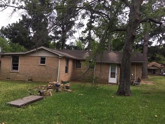 4th image of 2611 E Cherry St
