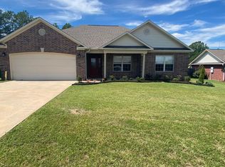 404 Sunshine Ln, Redfield, AR 72132