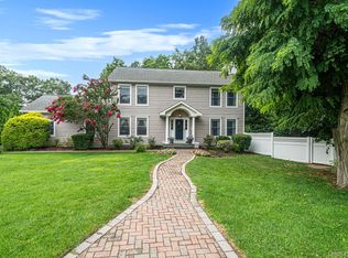 8 Old Orchard Court, Rocky Point, NY 11778