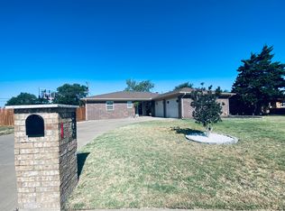 506 Mills Ave, Dumas, TX 79029