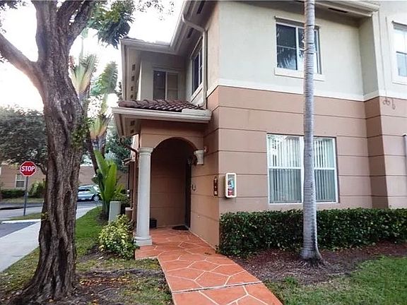 2nd image of 8930 W Flagler St APT 101