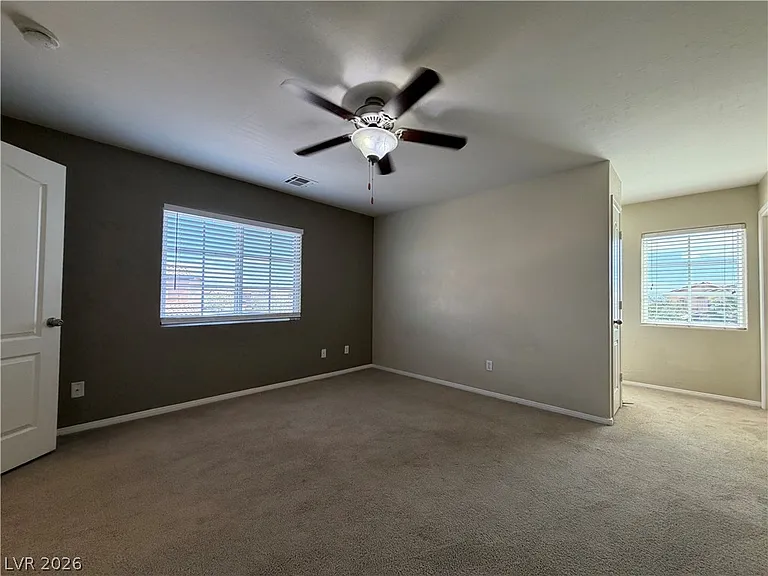 8323 Rygate Ave — Photo 13