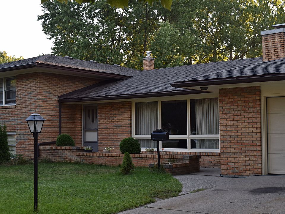 1st image of 749 Harrison Ave