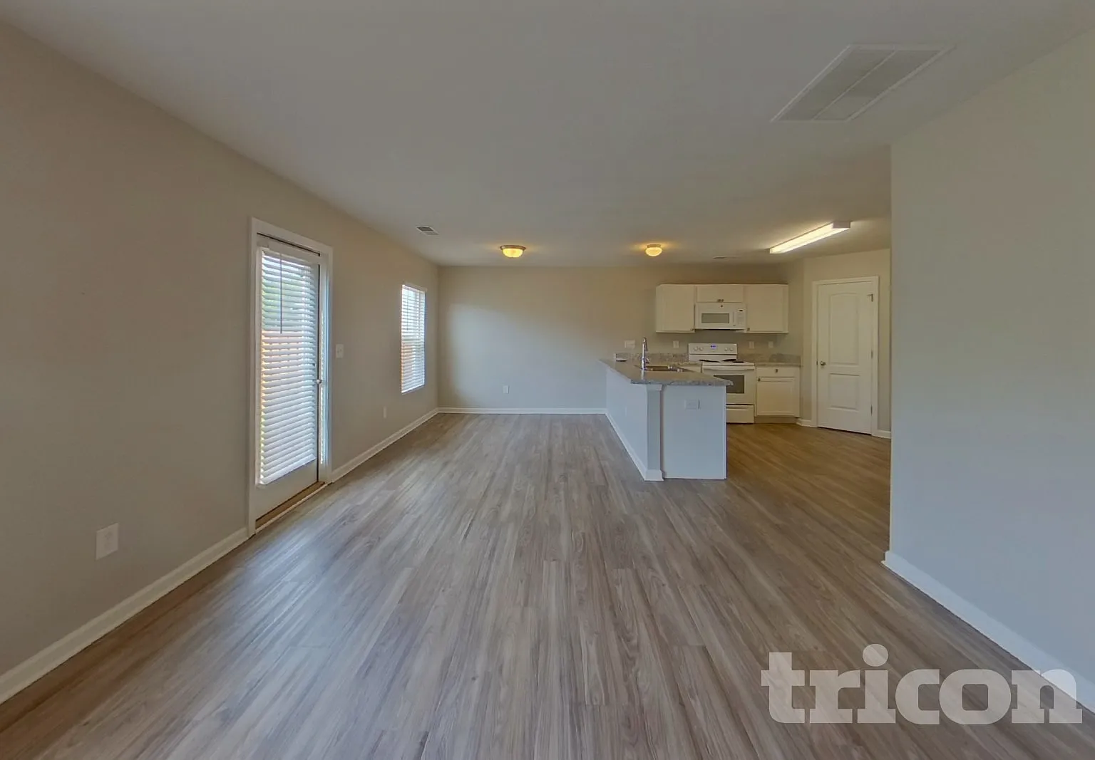 433 Wagon Trail Duncan SC — Photo 2