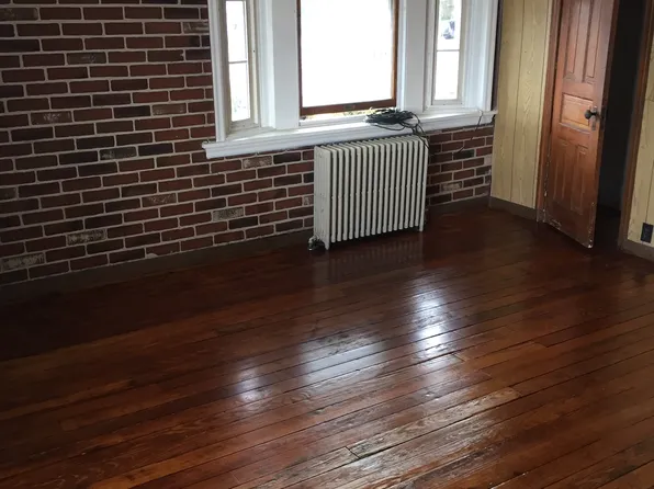 4192 Division Hwy #8, East Earl, PA 17519