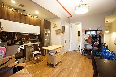 Rented by Rennit Inc.