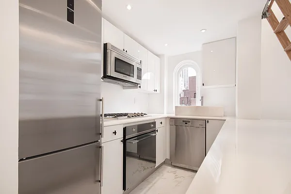 Rented by WAM Partners - William Moses Co. | media 28