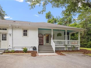 15 Palmetto Beach Dr, Bluffton, SC 29910