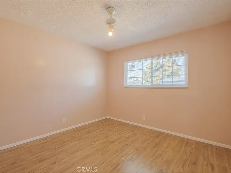 4433 Triggs St E — Photo 19