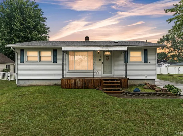 885 Patterson Dr, Monroe, MI 48161