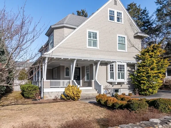 6 Cottage St, Wellesley, MA 02482