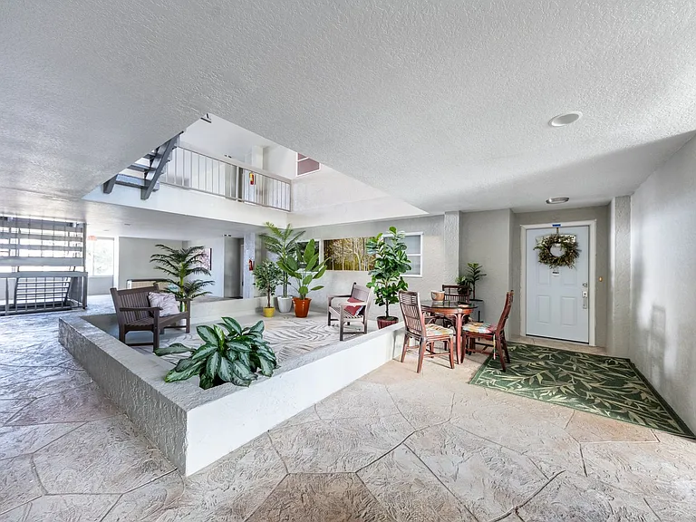1477 Park Beach Cir #11 — Photo 38