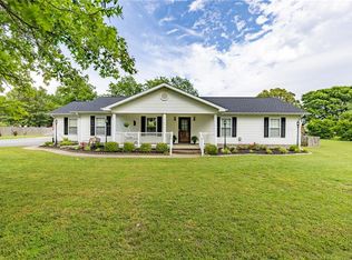 100 Sandy Ln, East Prairie, MO 63845