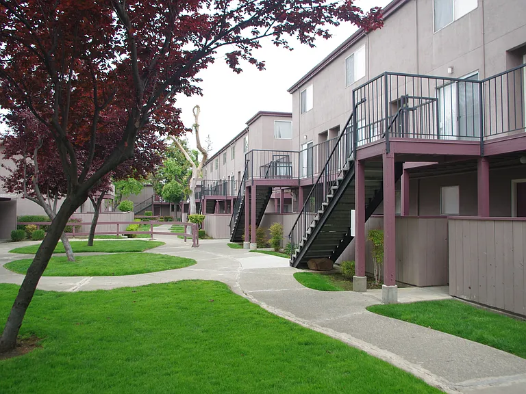 Park Haven Apartments — Photo 22