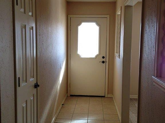 2nd image of 2705 W Dogwood St