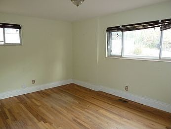 3rd image of 3426 S Fleetwood Dr