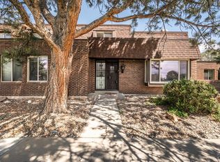 28 Villa Dr, Pueblo, CO 81001