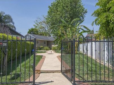 6825 Hanna Ave, Canoga Park, CA, 91303