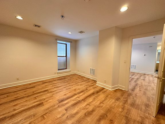 5th image of 523 2nd Ave Floor 3-1