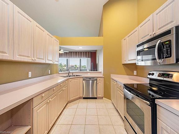 4th image of 210 Waterway Ct #2202