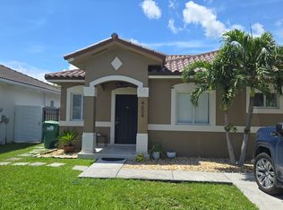 4604 SW 164th Pl, Miami, FL 33185