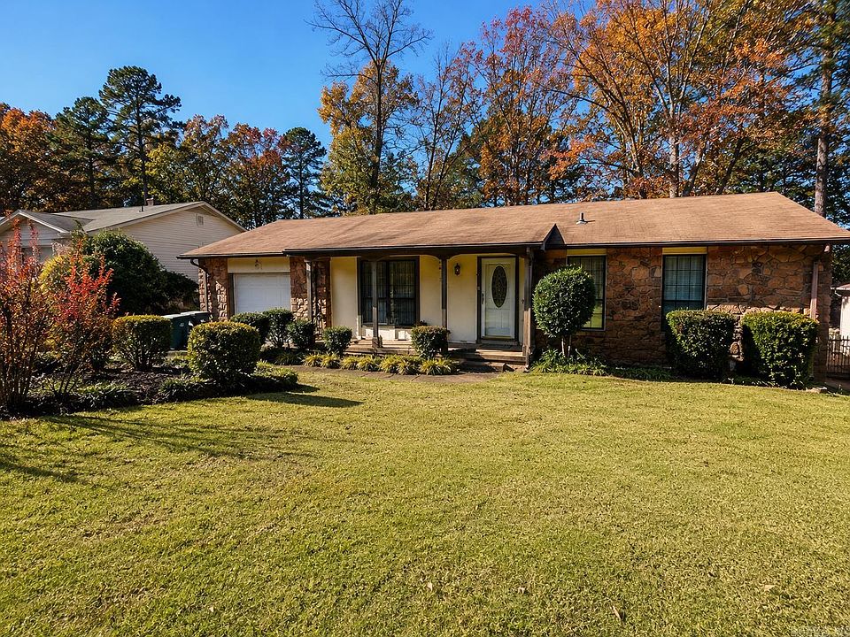 2nd image of 3908 Tudor Dr