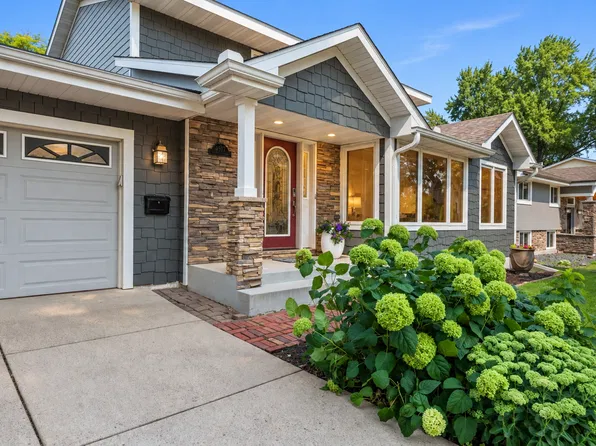 4517 Orchard Ave N, Robbinsdale, MN 55422