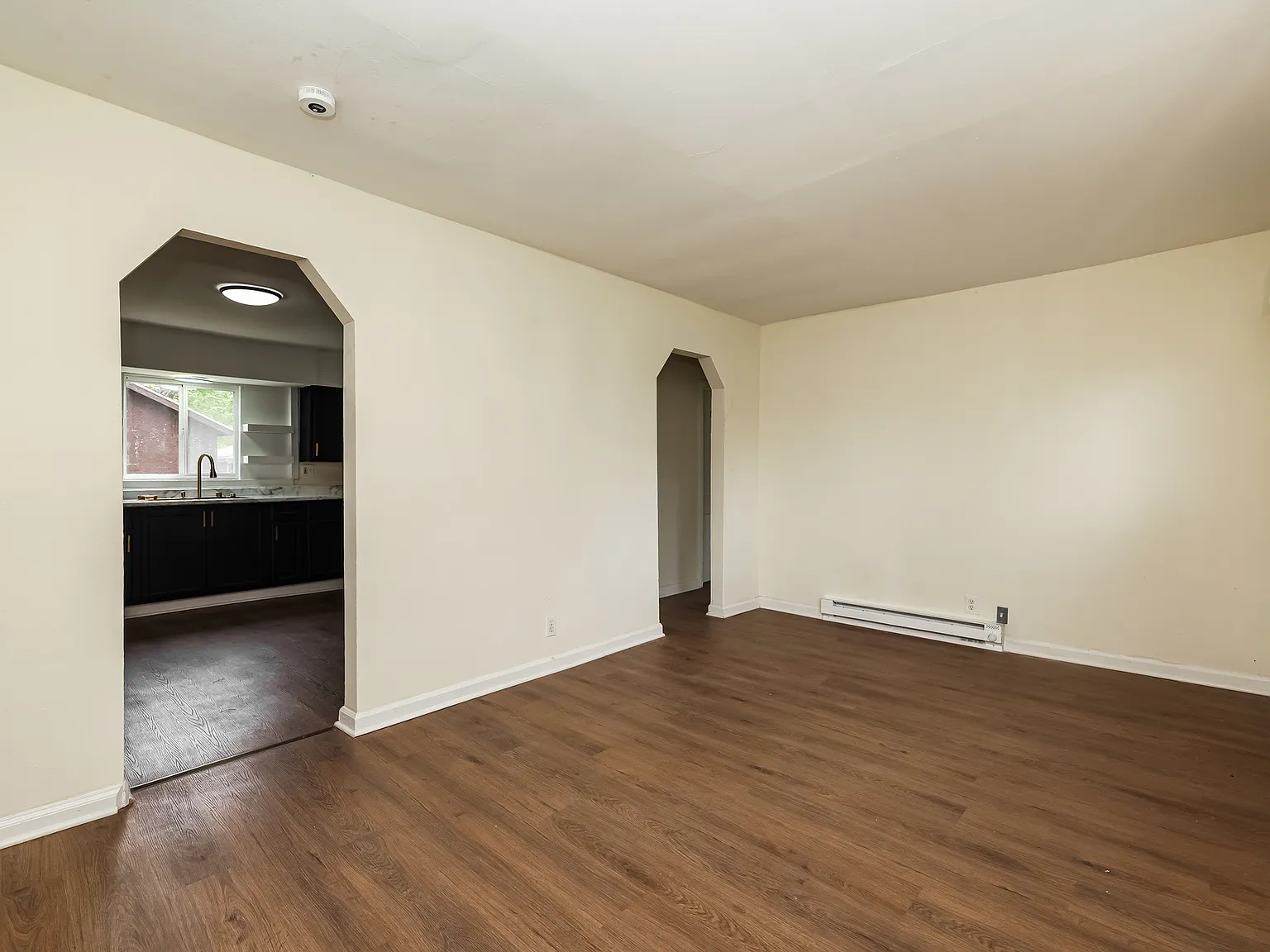 132 Burgess Avenue - 1 — Photo 4