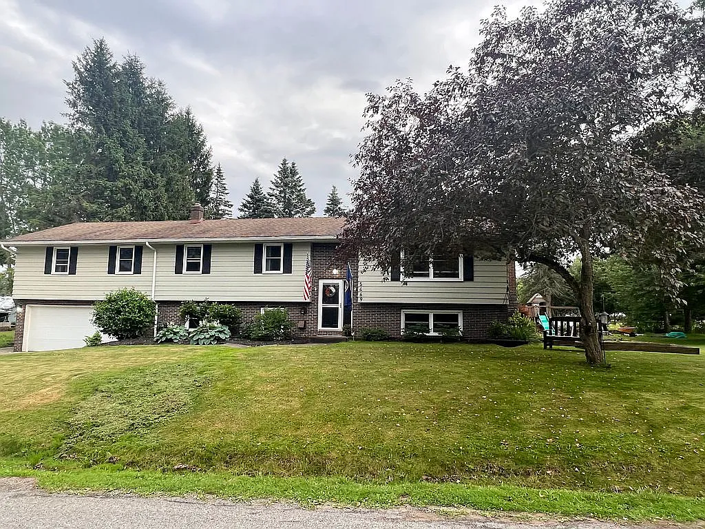 5469 Harold Dr photo 1