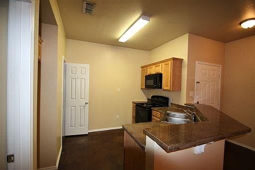 2nd image of 147 Lindas Creek Ln