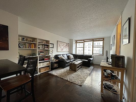 1st image of 301 E 79th St APT 5E