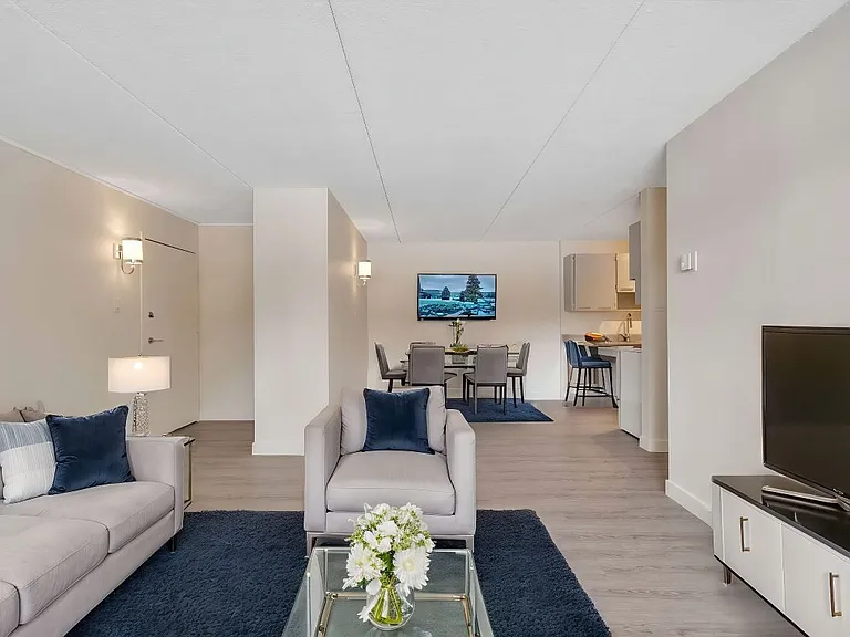22 Munroe Pl — Photo 8