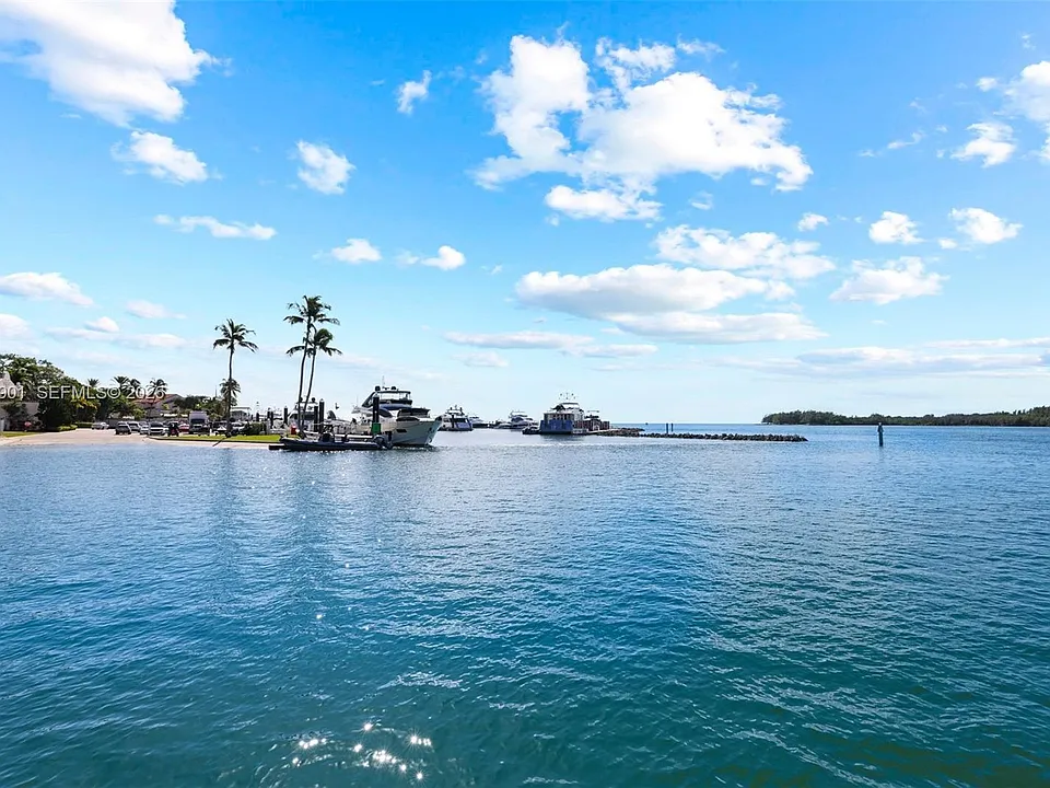 2211 Fisher Island Dr #3101