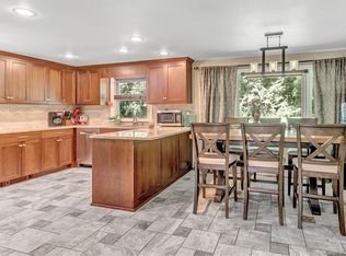 125 Mountain Rd, Wilton, CT 06897