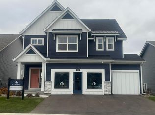 1959 Oakpointe Dr, Waconia, MN 55387