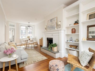 132 Myrtle St APT 4, Boston, MA, 02114