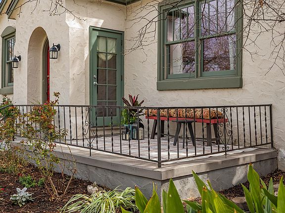 5th image of 1505 Wethersfield Rd