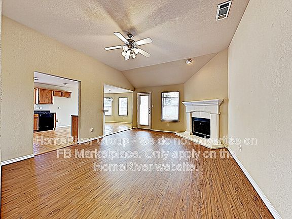 2nd image of 1306 Columbia Dr