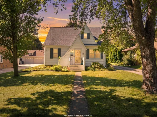 756 S Grove St, Ripon, WI 54971