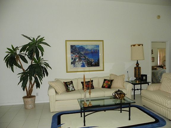 2nd image of 6069 Bay Isles Dr