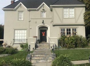 1064 Hubert Rd, Oakland, CA 94610