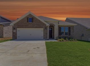 3516 Helena St, Gainesville, TX 76240