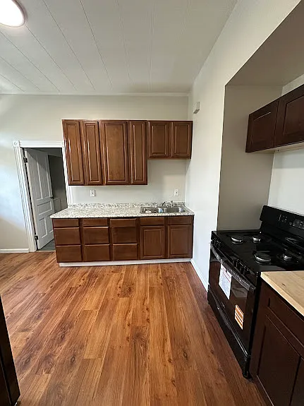 1524 Froman St #2 — Photo 16