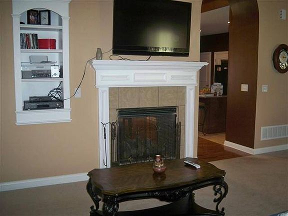 2nd image of 536 Saint Andrews Dr