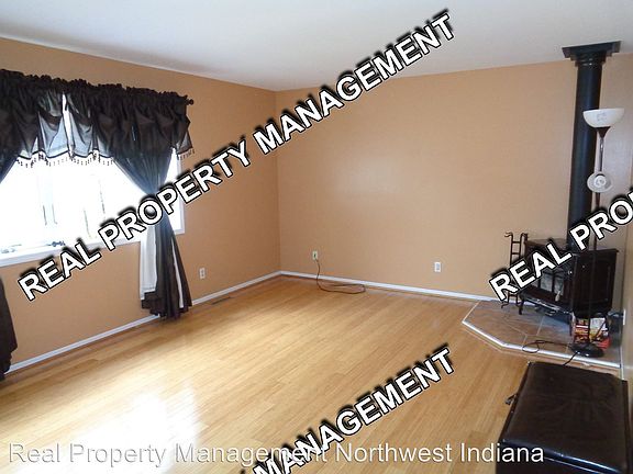 2nd image of 1600 E 85th Ct