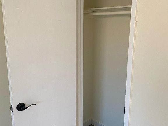 4th image of 4916 Imperial Ave APT 3
