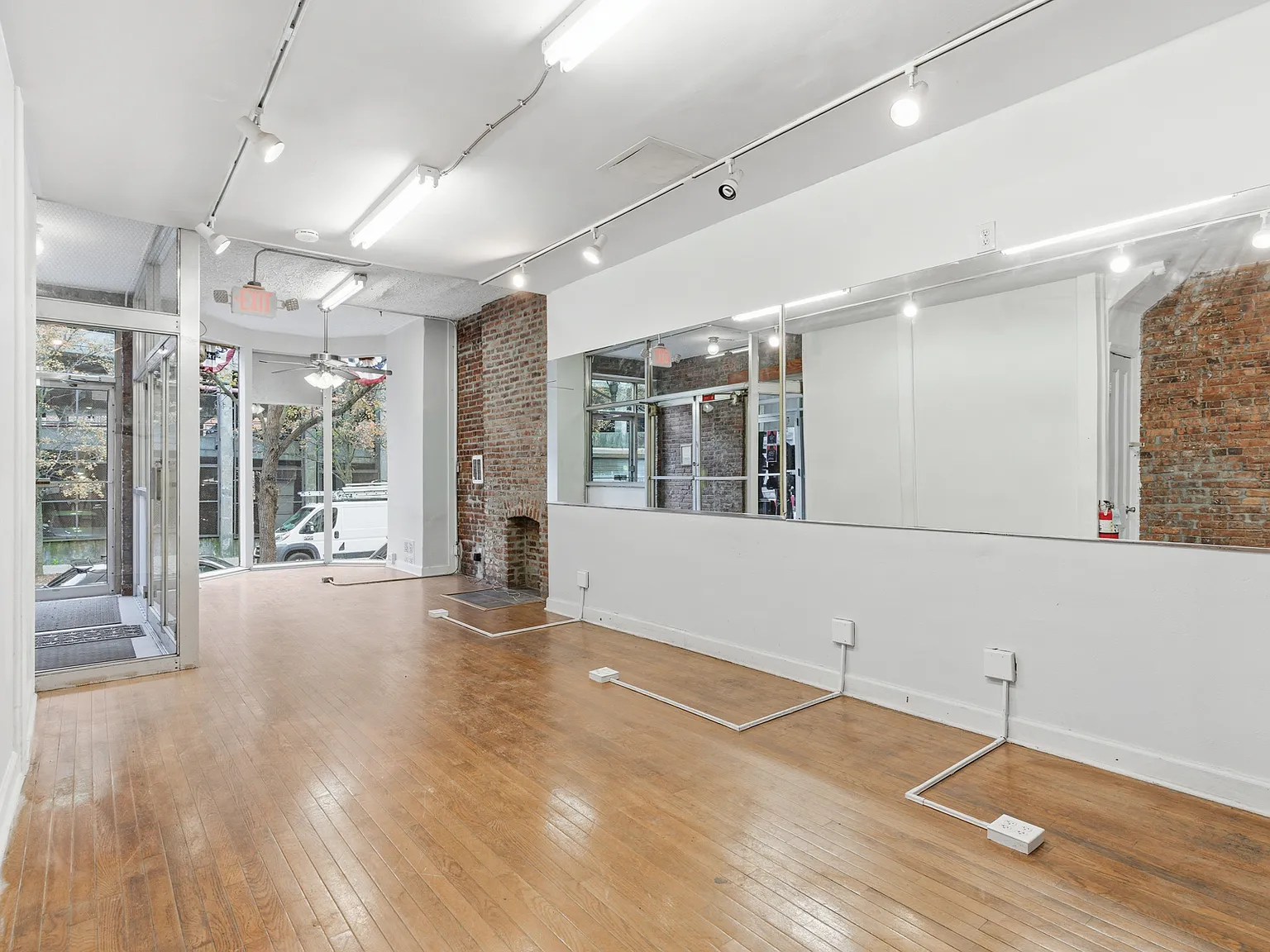 Studio, $1,650 — Photo 1