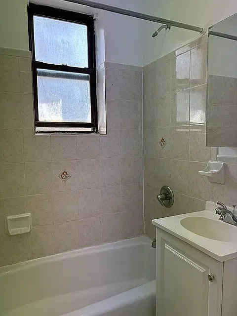 118-53 Metropolitan Ave #C8