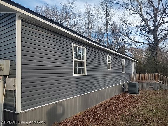 2nd image of 3015 Crestwood Dr