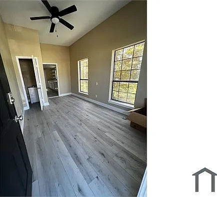 3621 Winnie St — Photo 3